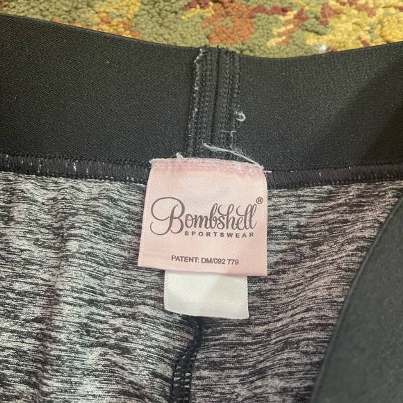 BOMBSHELL Sock Leggings - Picture 3 of 4